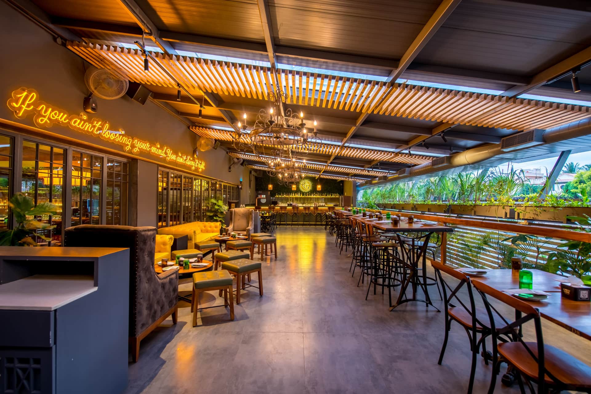 Restaurant image