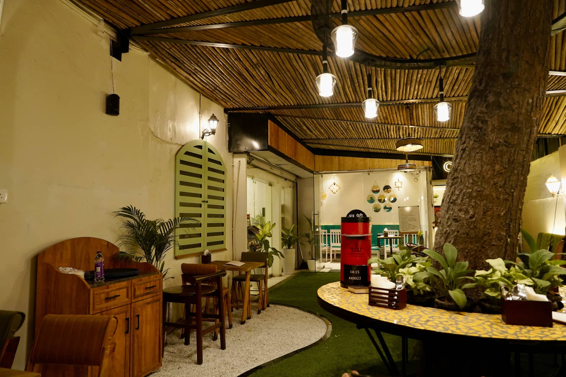 Restaurant image