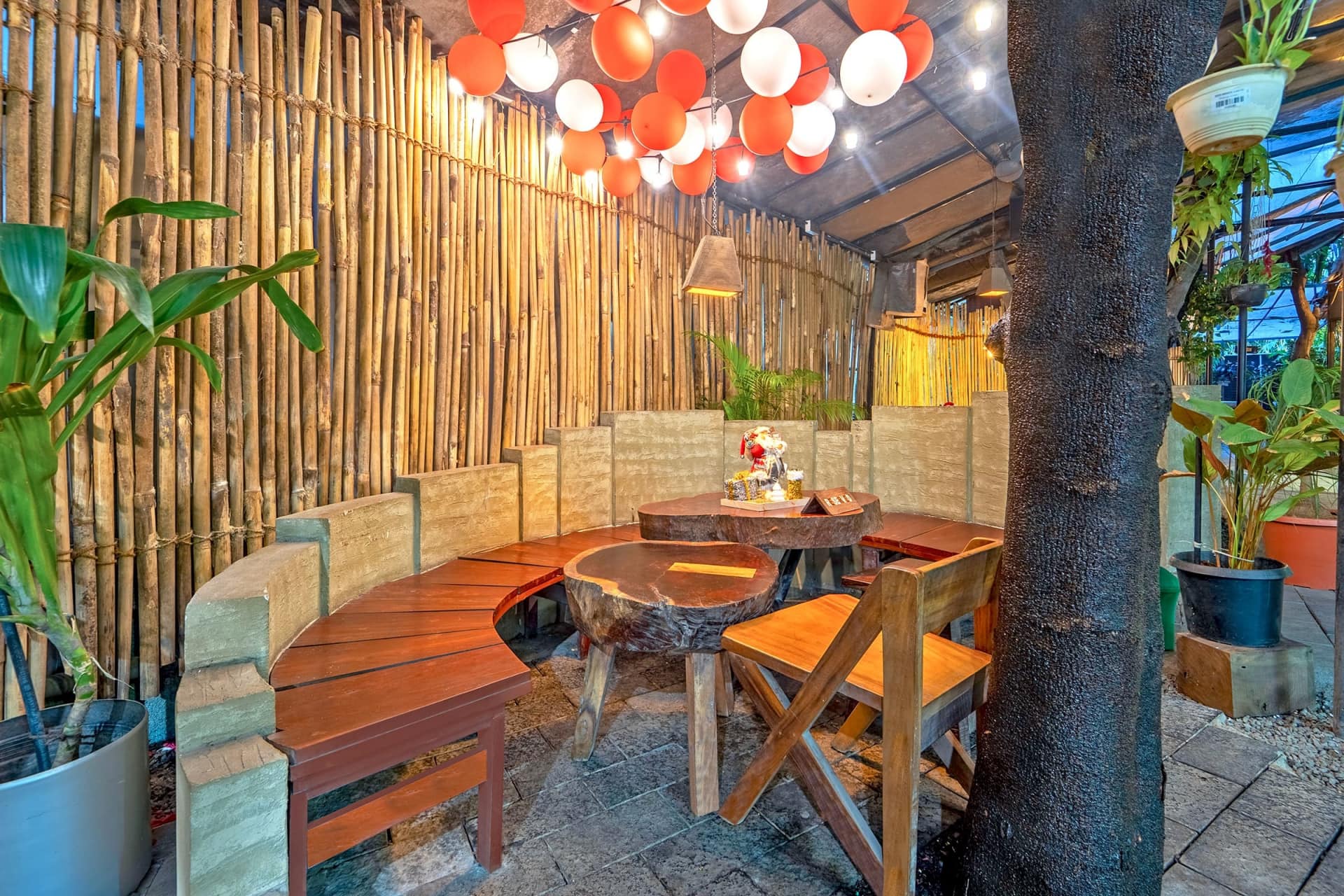 Restaurant image