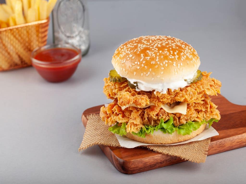 Photos of Leon's Burgers & Wings, Pictures of Leon's Burgers & Wings