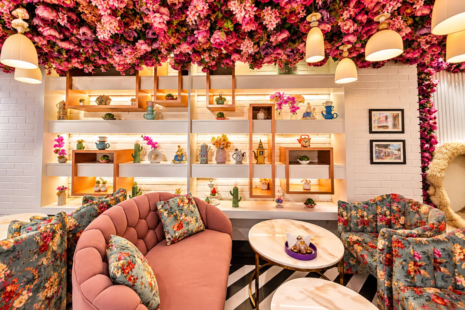 cafes in lucknow, aesthetic cafe, pretty cafe - Buttercup Bungalow - img3