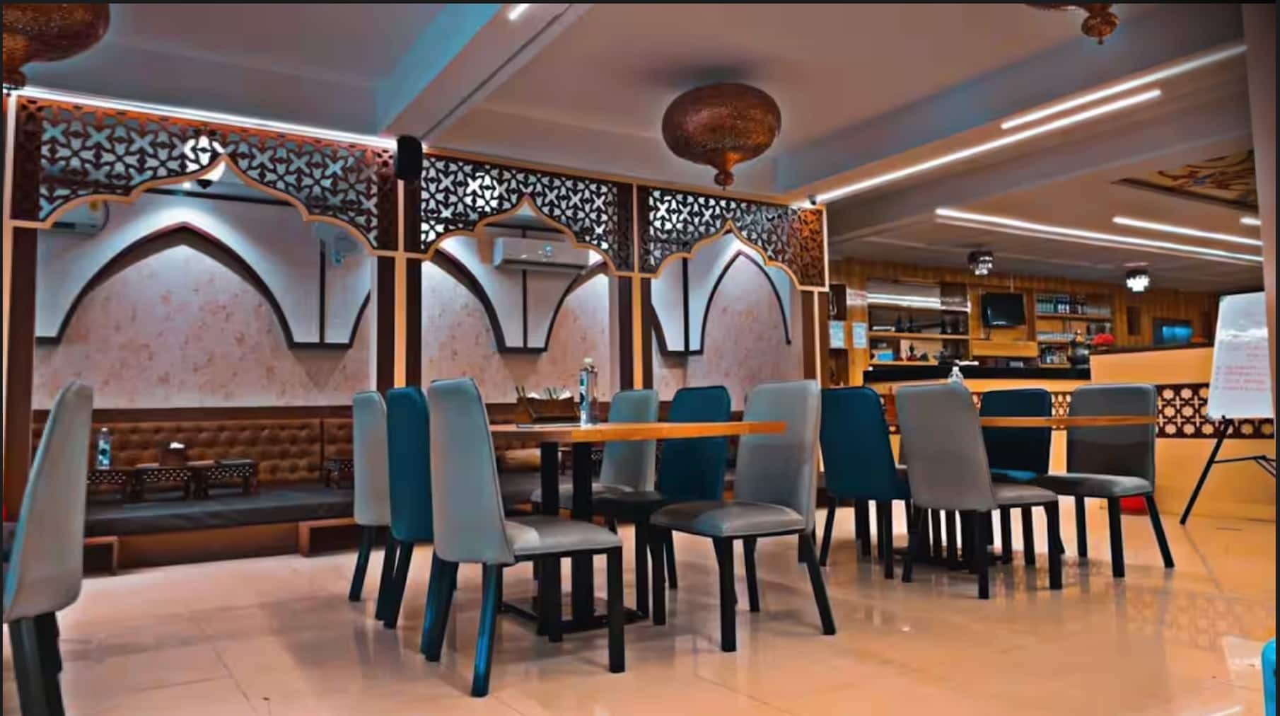 Restaurant image