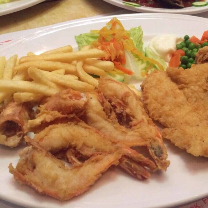https://b.zmtcdn.com/data/pictures/6/208166/af9fdc3505d83d4232bb6abb296b3954_featured_v2.jpg