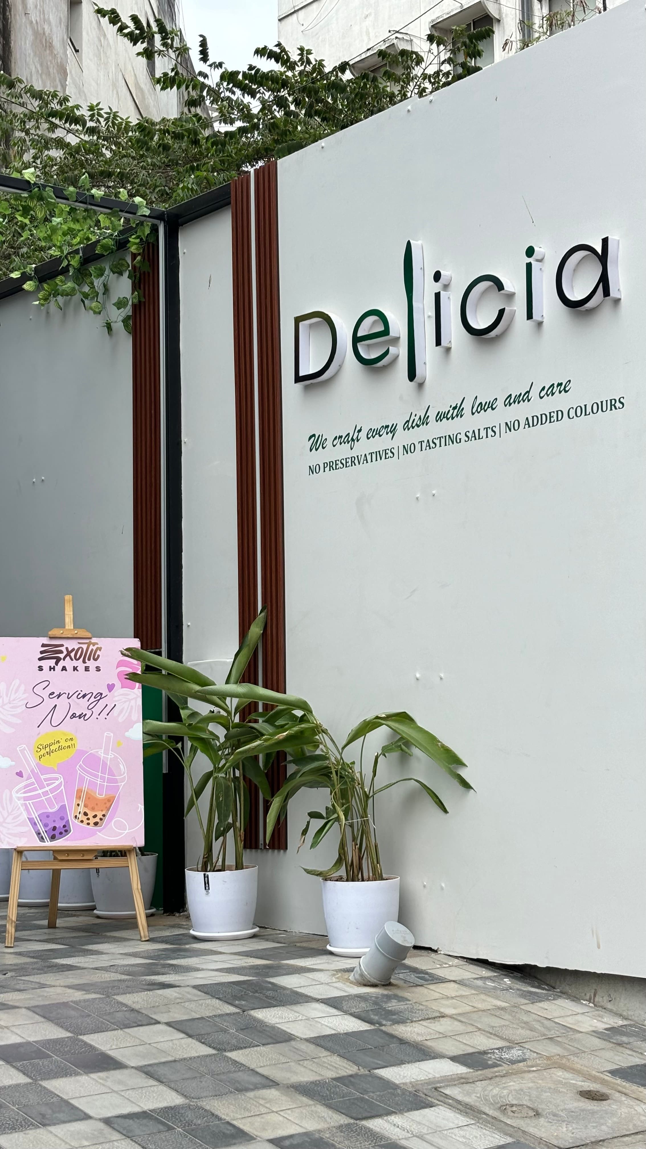 delicia hotel hyderabad