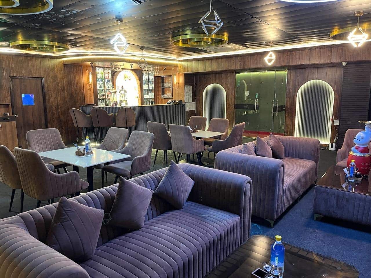 Restaurant image