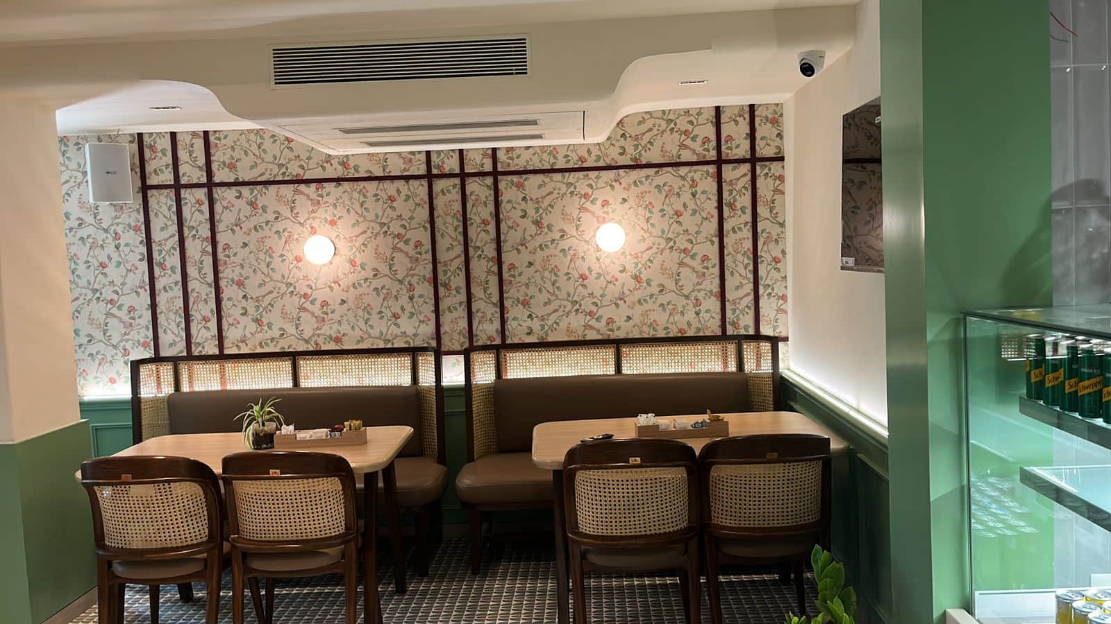 Restaurant image