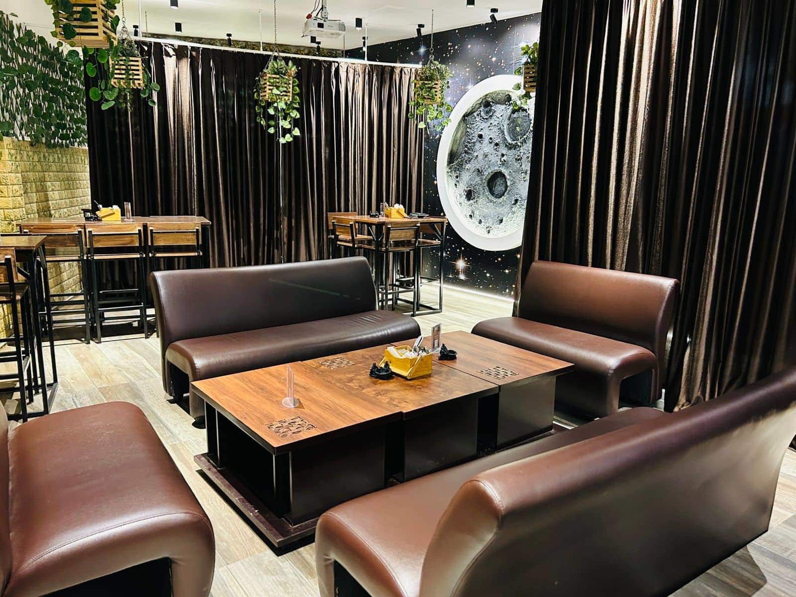 Restaurant image