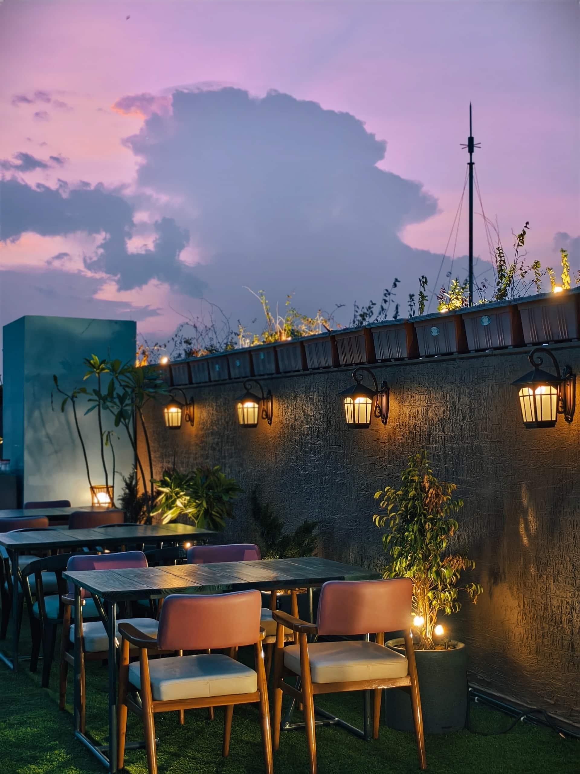 Restaurant image