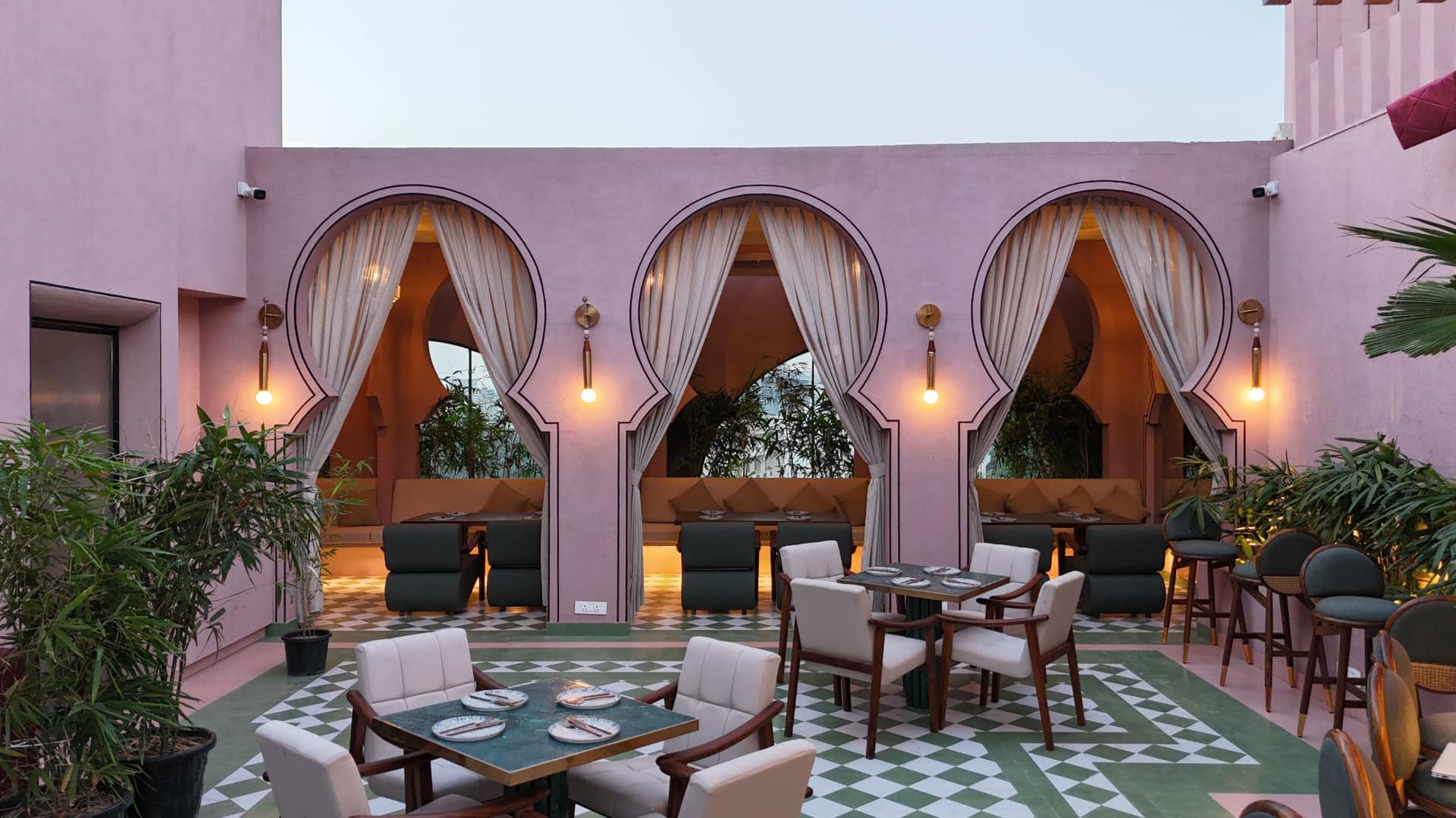 Restaurant image
