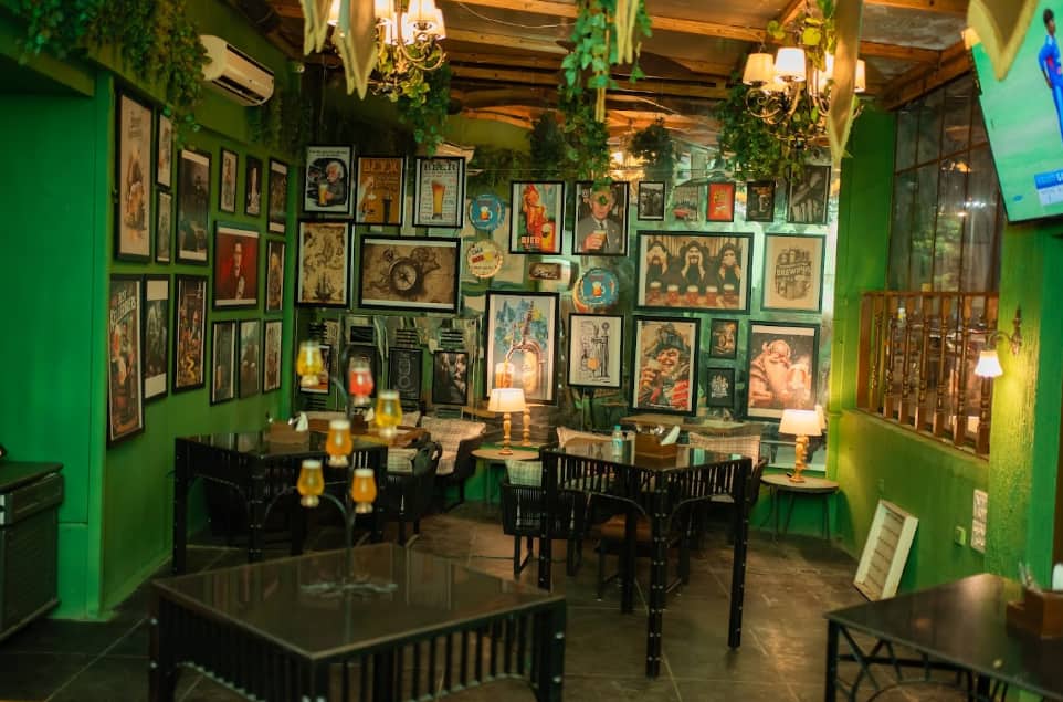 Brewpub, craft beers, brewery, keg beer, mango beer, peach beer - Berlin Brew Beer Garden - img1
