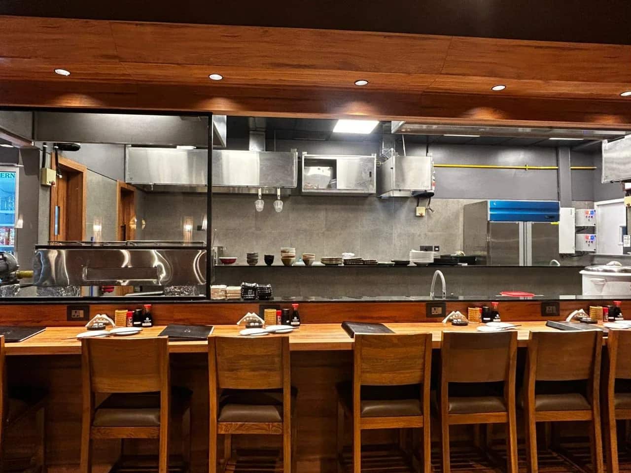 japanese restaurants, japanese fine dining, sushi restaurants, sushi, ramen, sashimi, omakase, teppanyaki - Kuuraku - img4