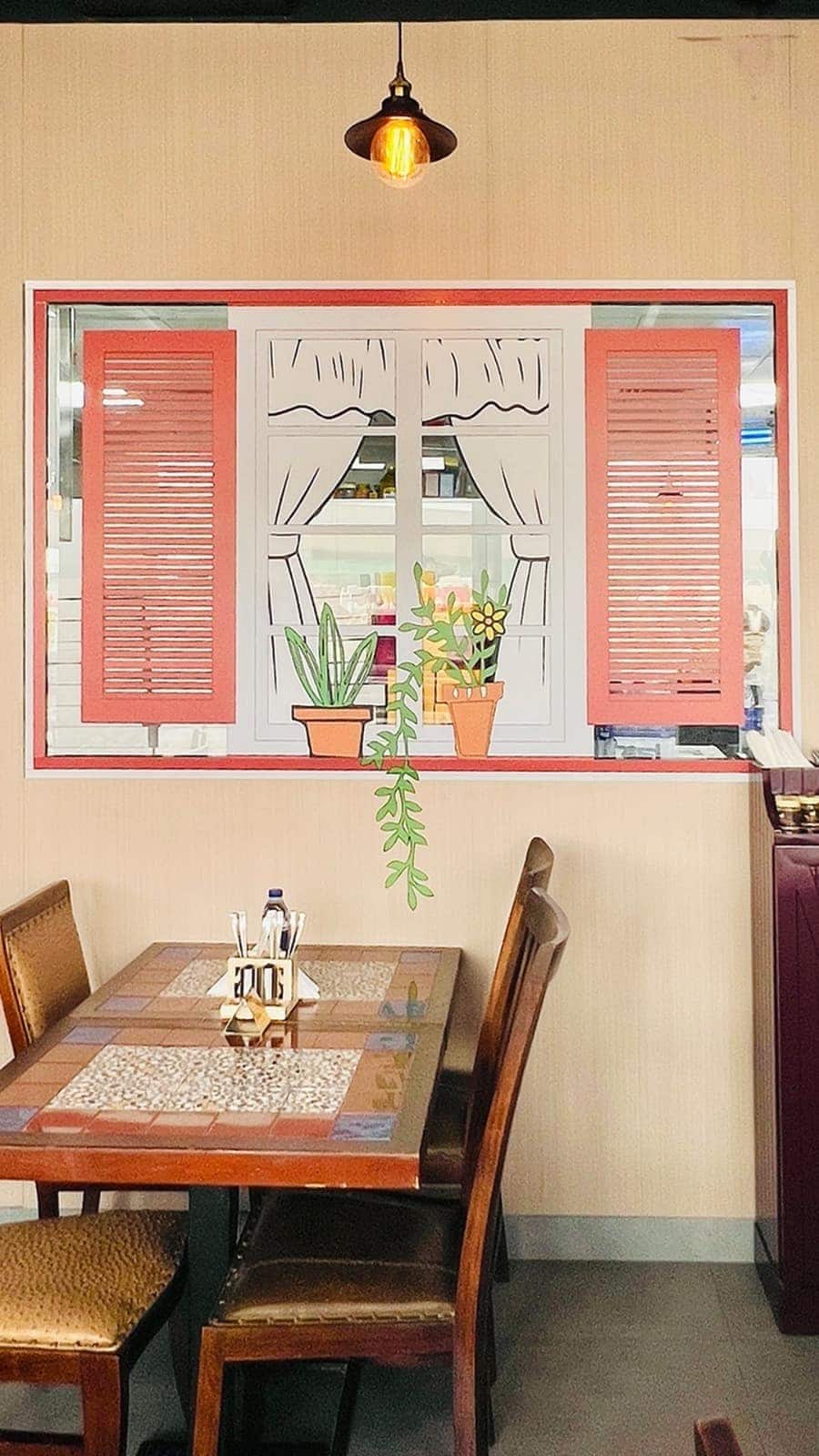 Restaurant image
