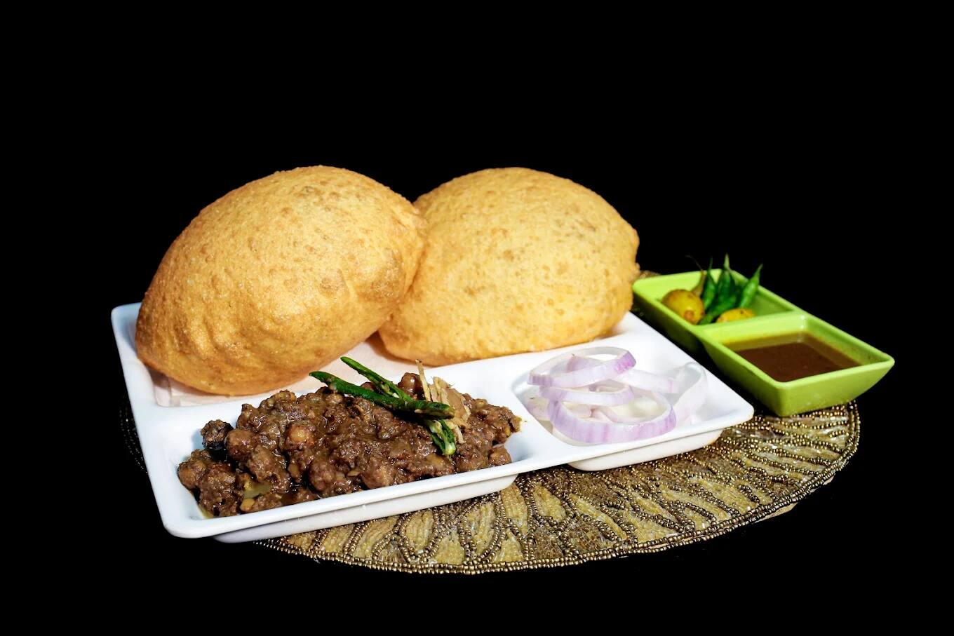 chole bhature, chole bhature near me, best chole bhature, famous chole bhature, bhature, chole, chana bhatura near me - Prem Di Hatti - img1