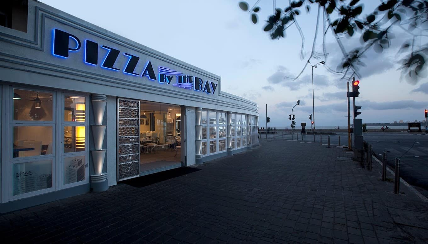 rooftop restaurants near me, rooftop dining near me, rooftop restaurants, rooftop cafe, restaurants on the beach near me - Pizza By The Bay - img3