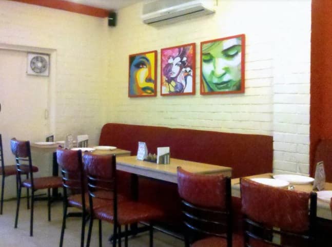 momos, momo restaurants, steamed momos, fried momos, chicken momos, veg momos - QD's Restaurant - img1