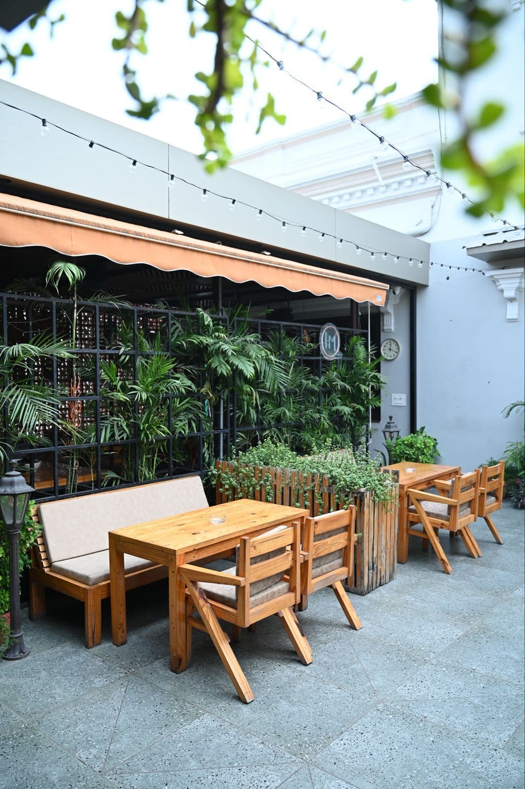 Sol Bar - Hotel Surya