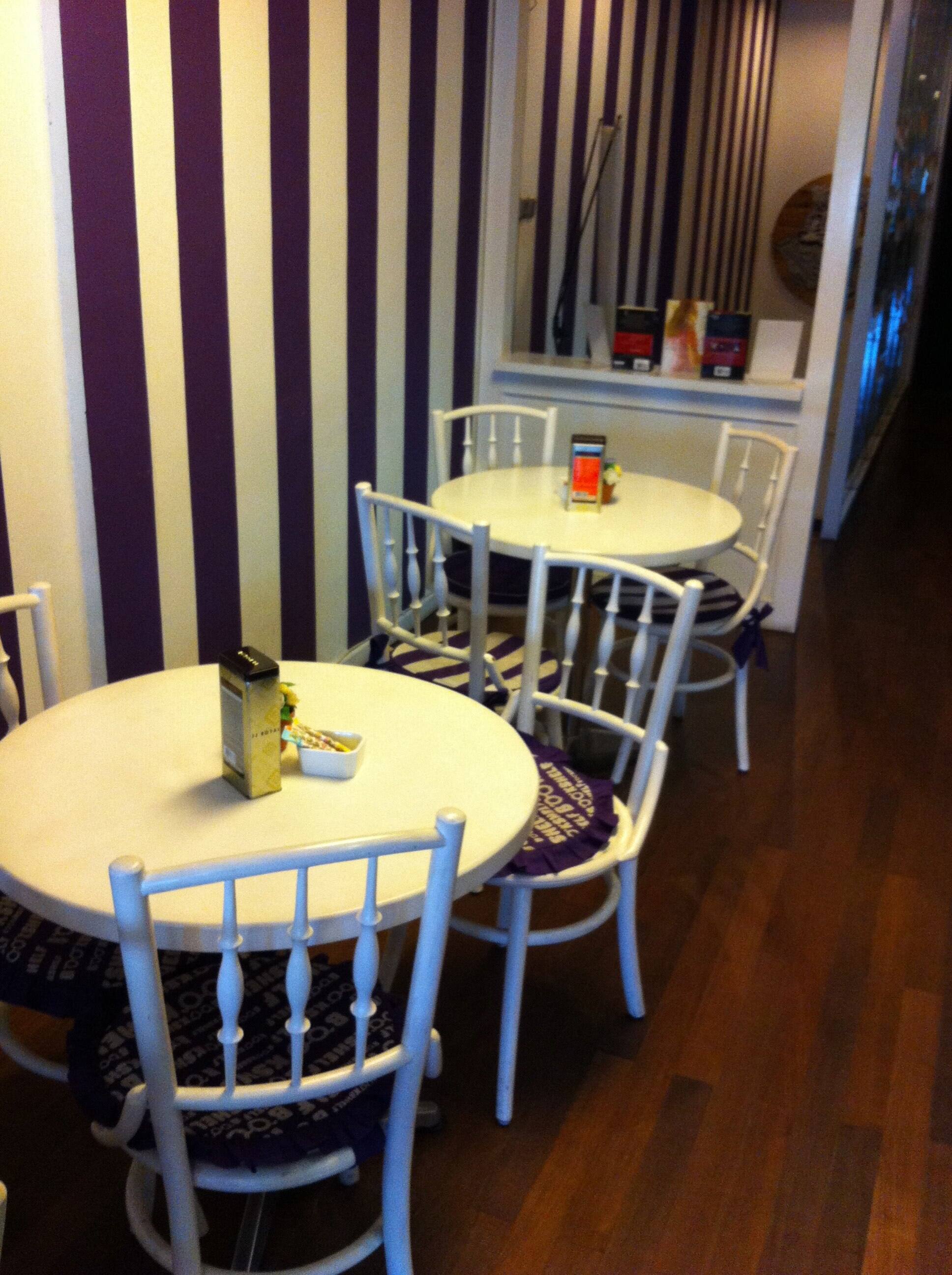 Bookshelf Photos Pictures Of Bookshelf Cinere Depok Zomato