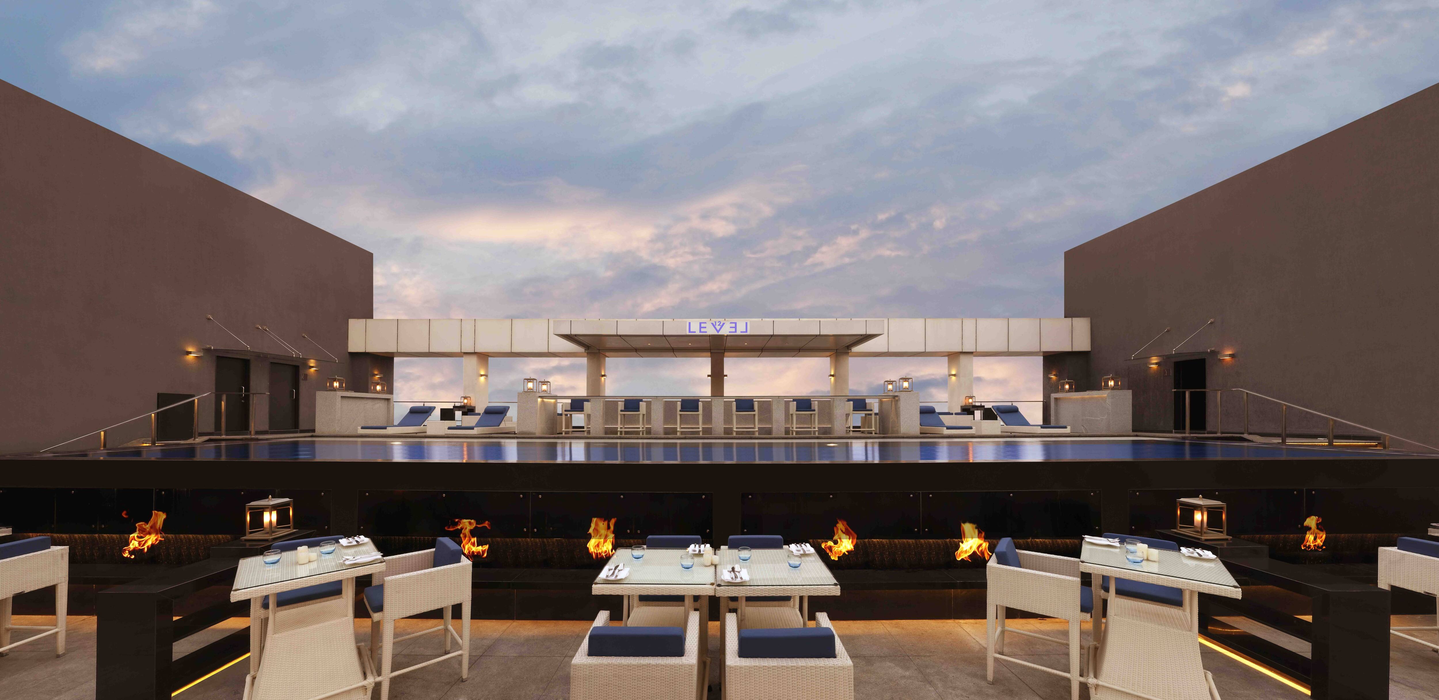 Level 12 DoubleTree By Hilton Hotel Photos, Pictures of Level 12