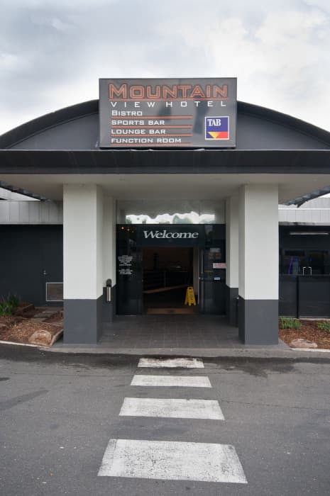 the mountain view hotel glen waverley