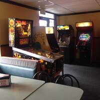 Shakey S Pizza Parlor Photos Pictures Of Shakey S Pizza
