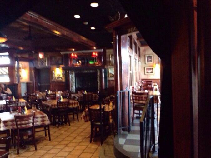 Anyway's Chicago Restaurant & Pub, Oakbrook Terrace, Chicago