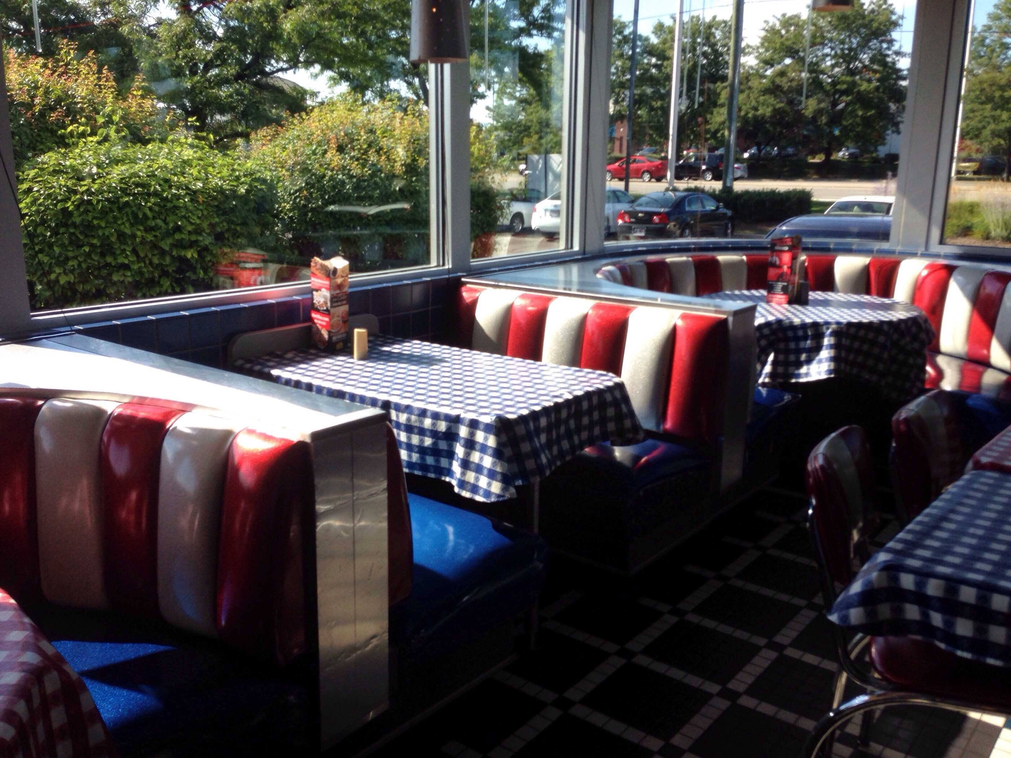 Portillo's Hot Dogs, Schaumburg, Chicago Zomato