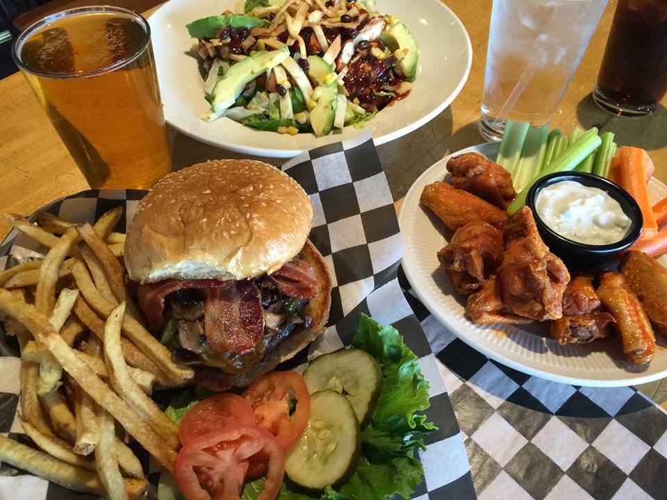 Tailgate Sports Café, Best Sports Bar in South Minneapolis, Minneapolis