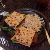 Sydnor Thompson Iii S Review For A Lowcountry Backyard Restaurant