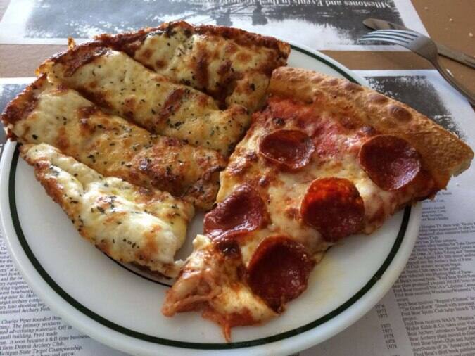 Bear's Den Pizzeria, Grayling, Grayling Urbanspoon/Zomato