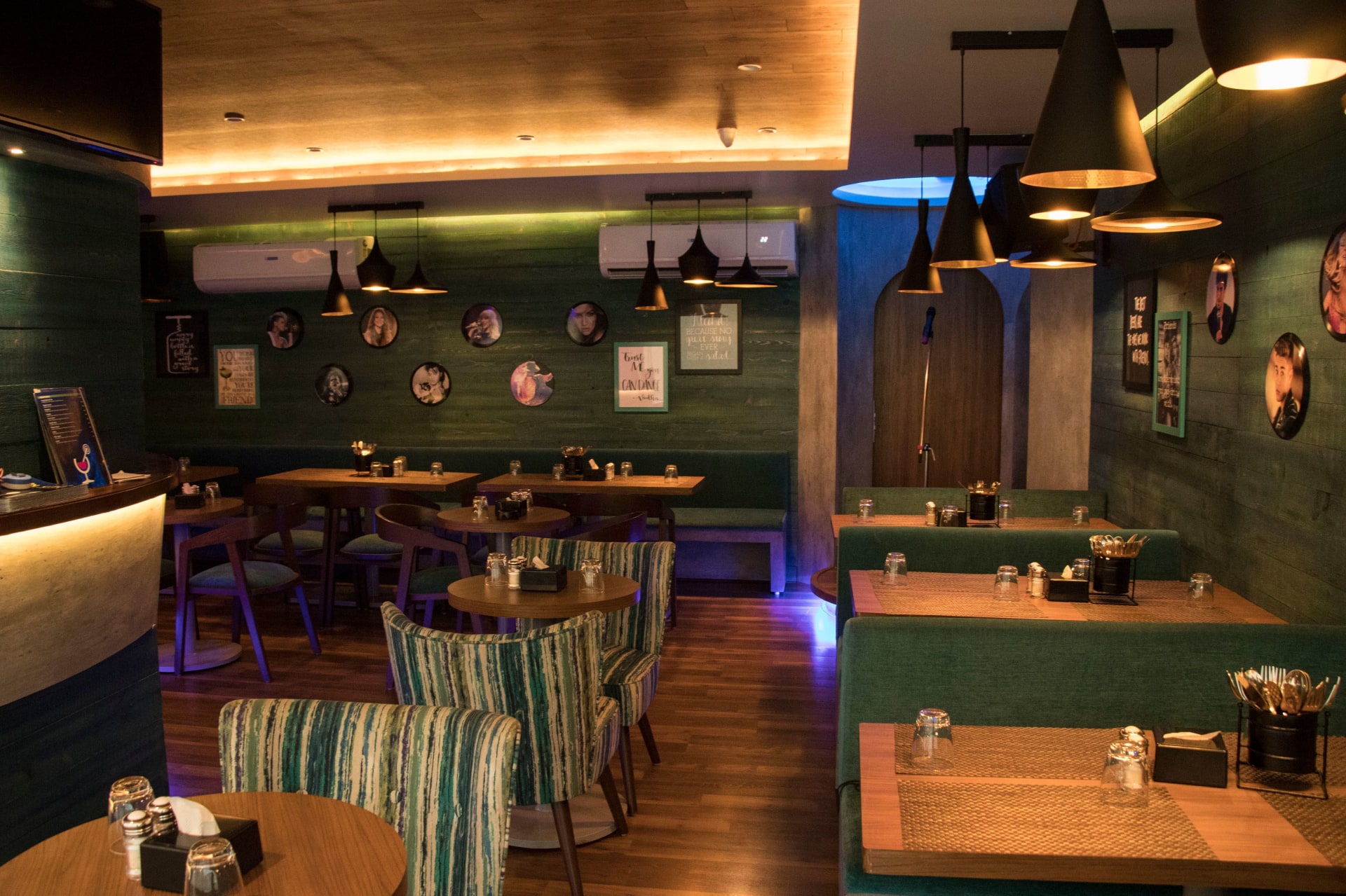 Restaurant image