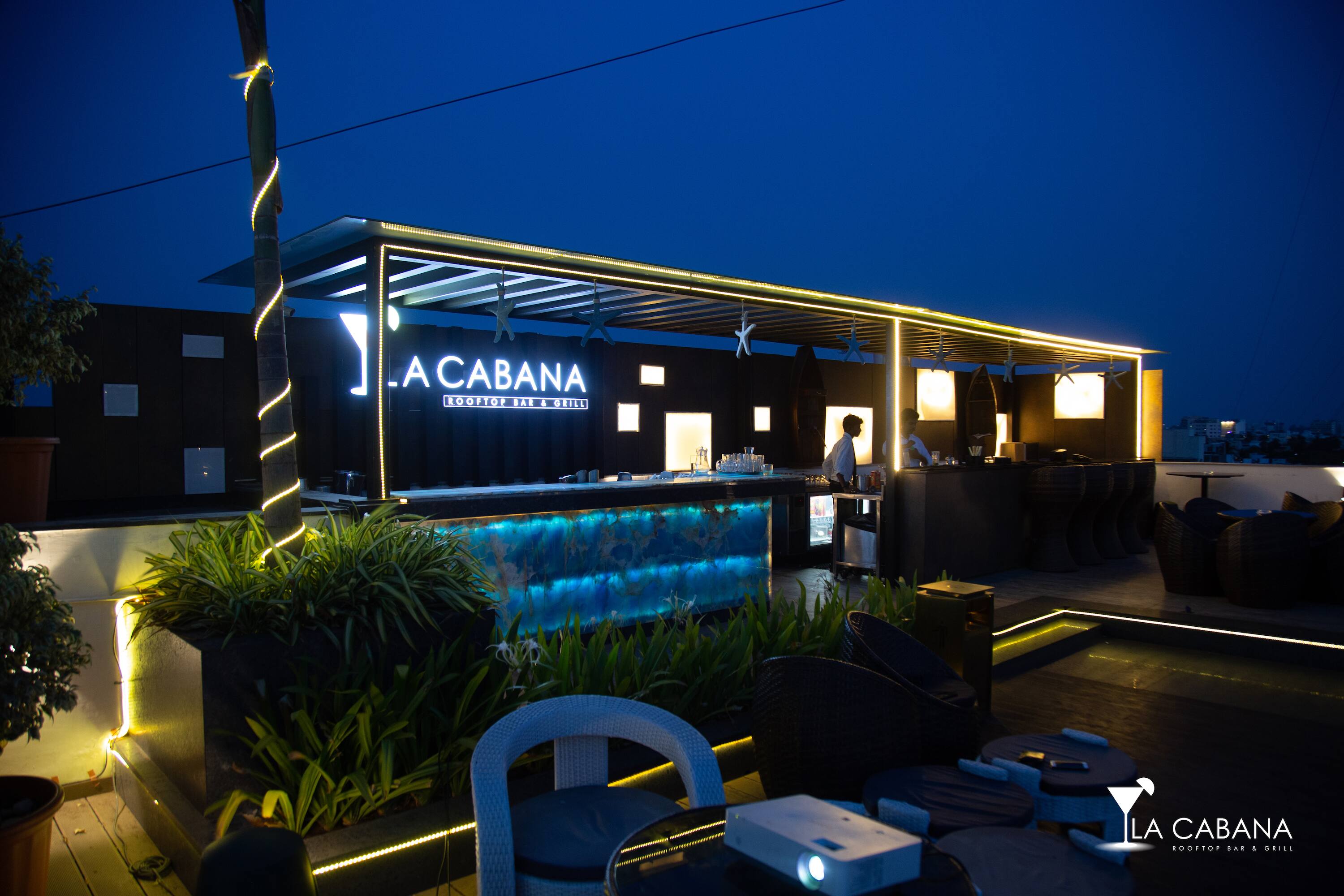 La hotsell cabana grill