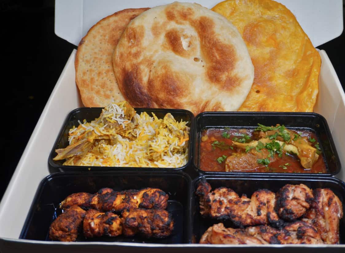 old lucknow, lucknow food, lucknow restaurants, iconic restaurants, local food, kebab restaurants, mughlai restaurants, street food - Raheem's Kulcha Nahari - img3