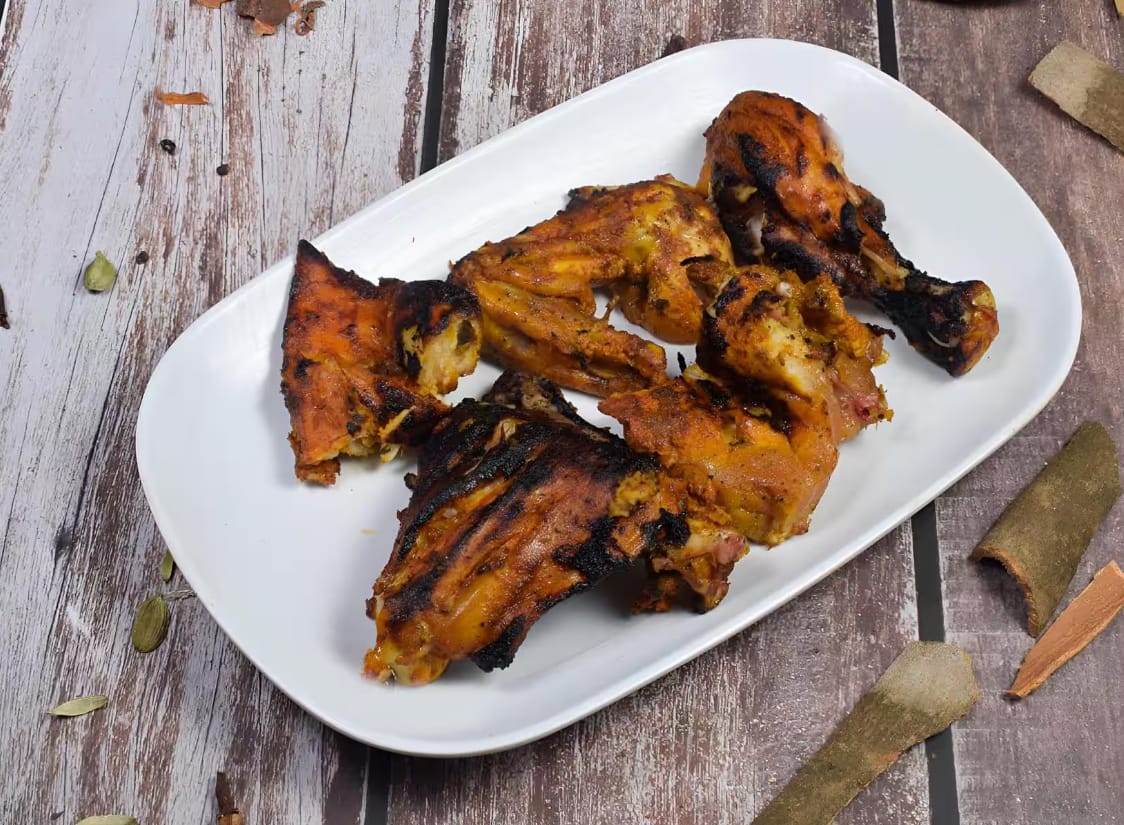 old lucknow, lucknow food, lucknow restaurants, iconic restaurants, local food, kebab restaurants, mughlai restaurants, street food - Raheem's Kulcha Nahari - img4