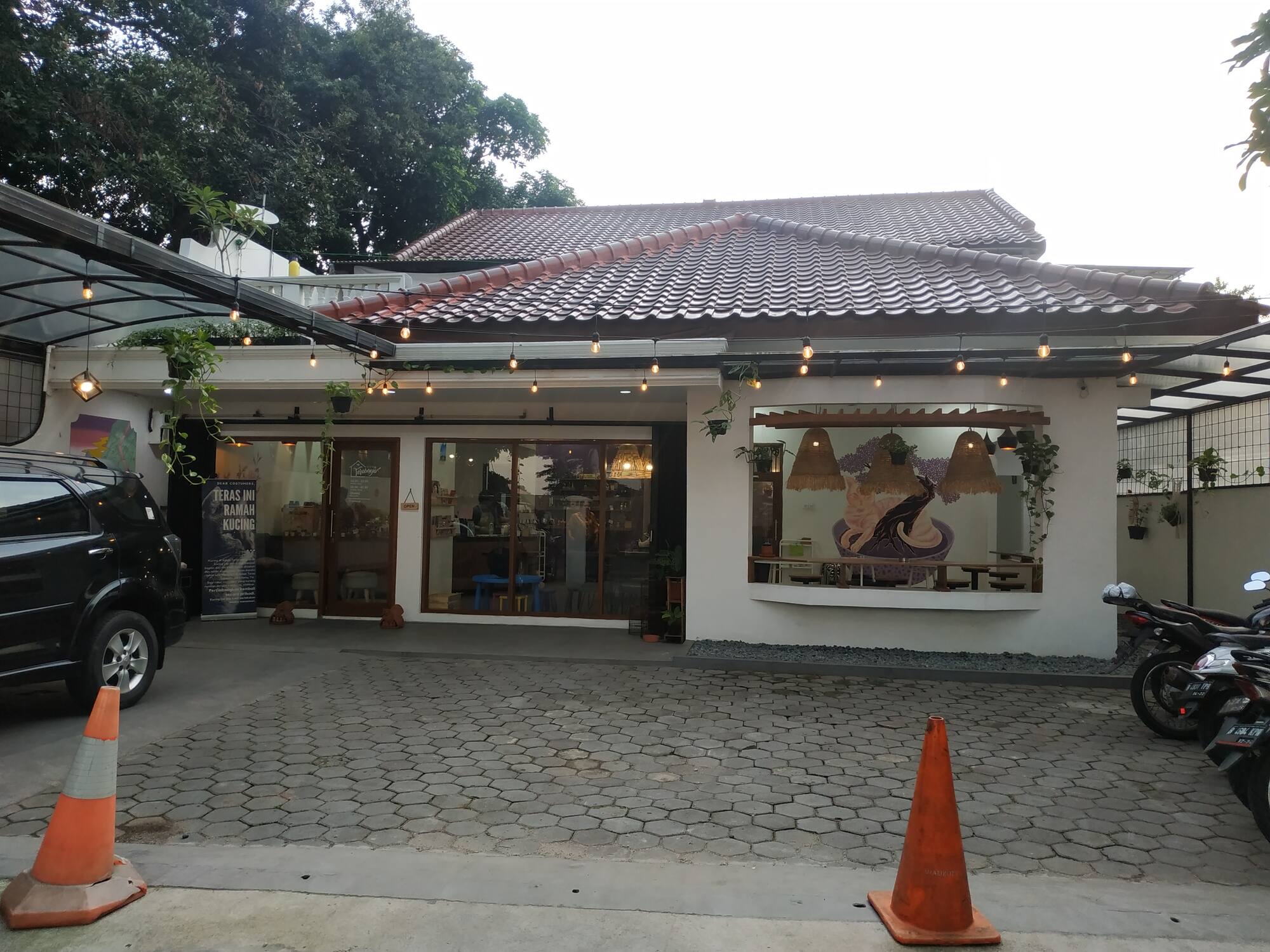 Terasaya Coffee Eatery Cijantung Jakarta