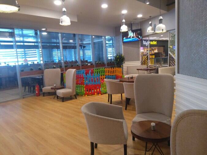Engince Beylikduzu Magazasinda Outlet Satislar Basladi Outlet Mobilya