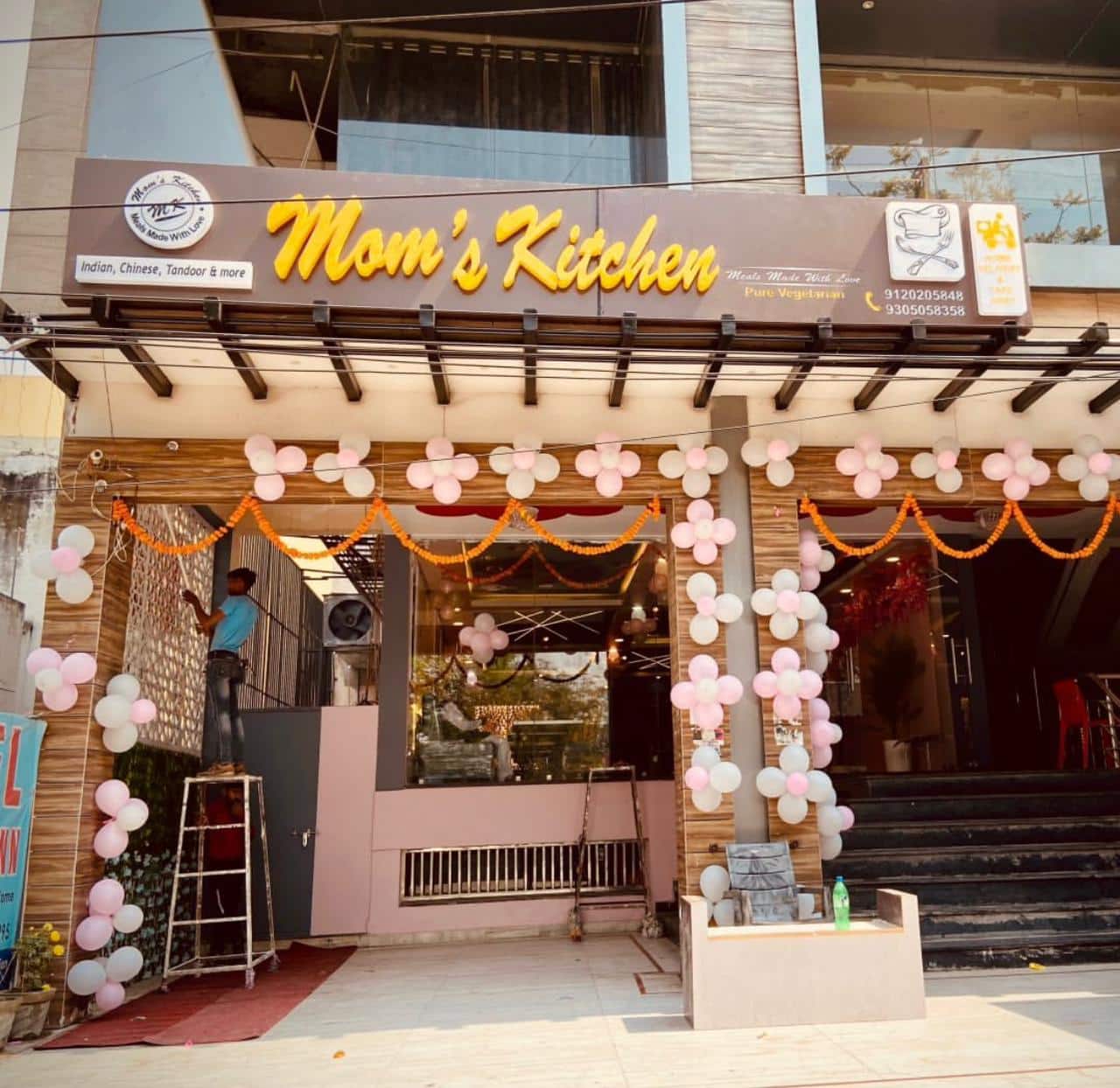 Mom's Kitchen, Indira Nagar, Lucknow