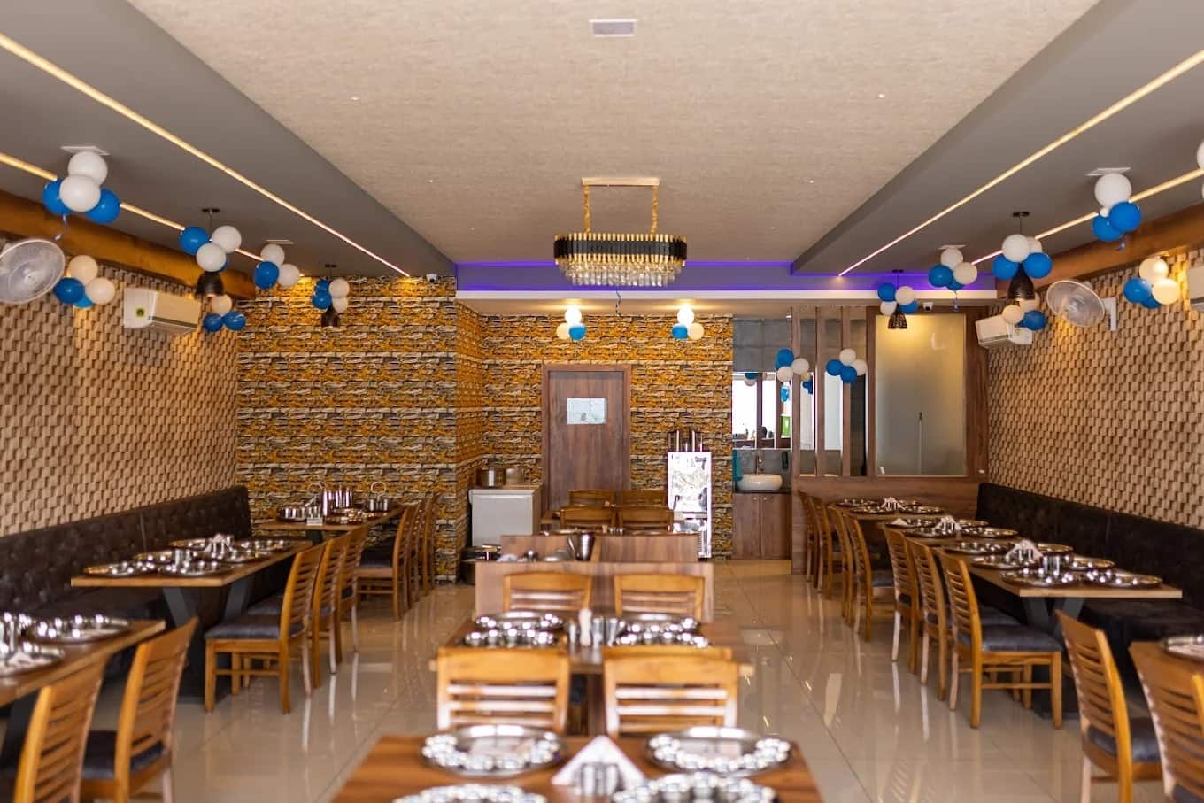 Restaurant image