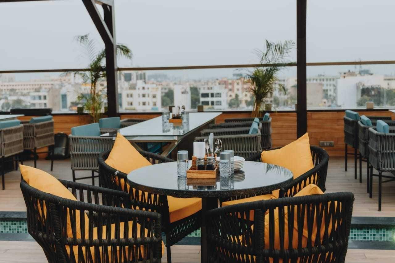 Restaurant image