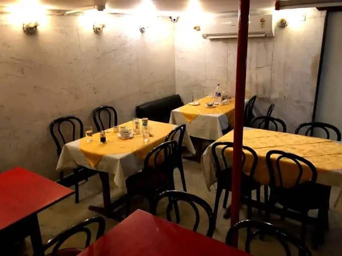 indo chinese, chinese restaurants, chinese food, hakka noodles, chilli chicken - Mandarin Restaurant - img1