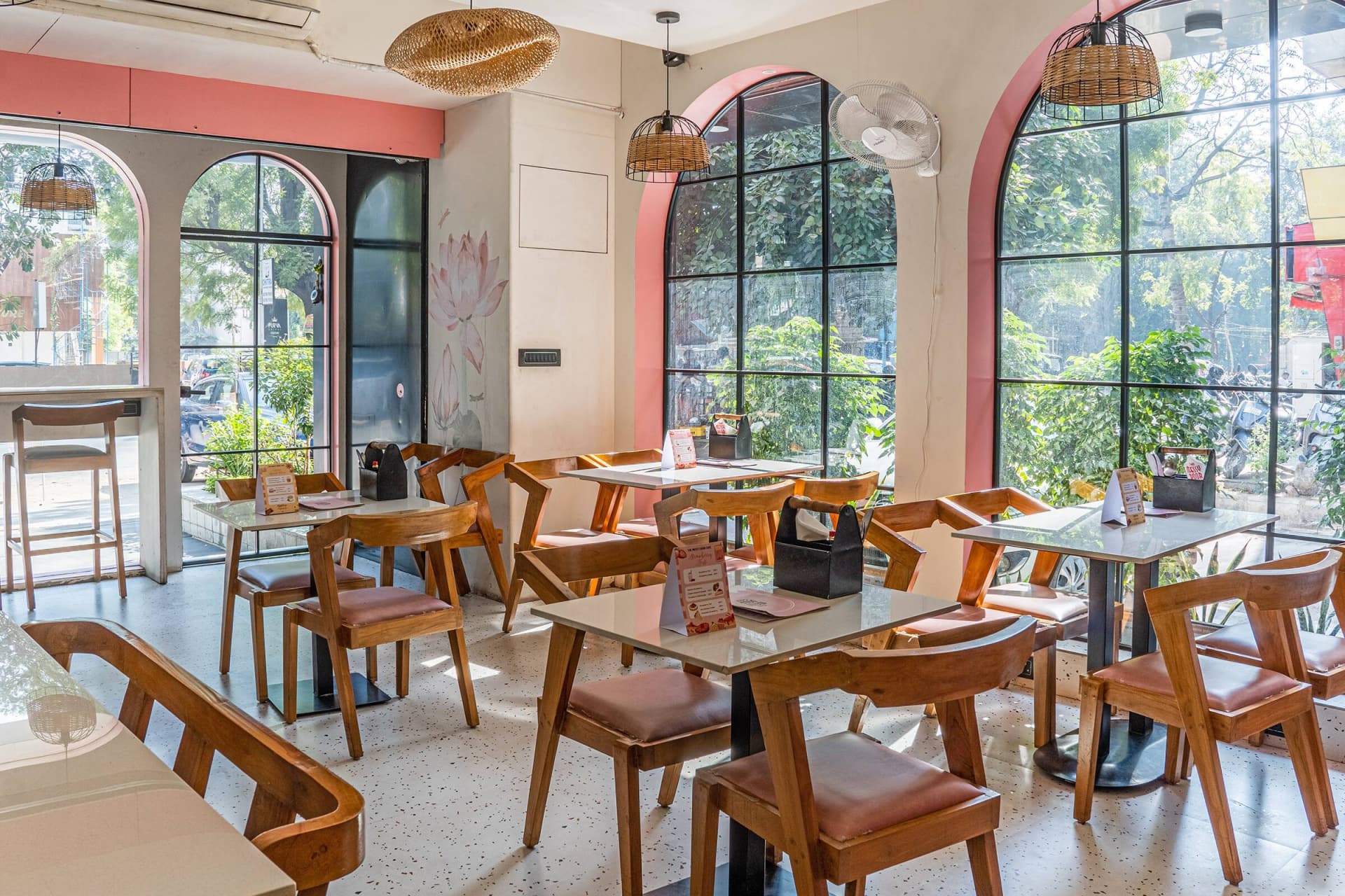 aesthetic cafes, cafes near me, coffee shops near me, best cafes near me, cute cafes near me - The Messy Door Cafe - img1