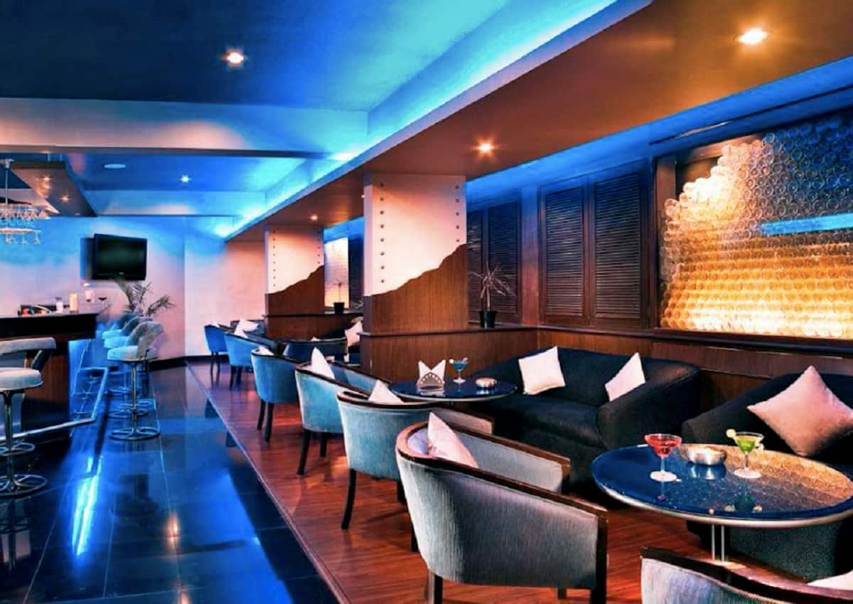 Behind Bar - VITS Hotel image