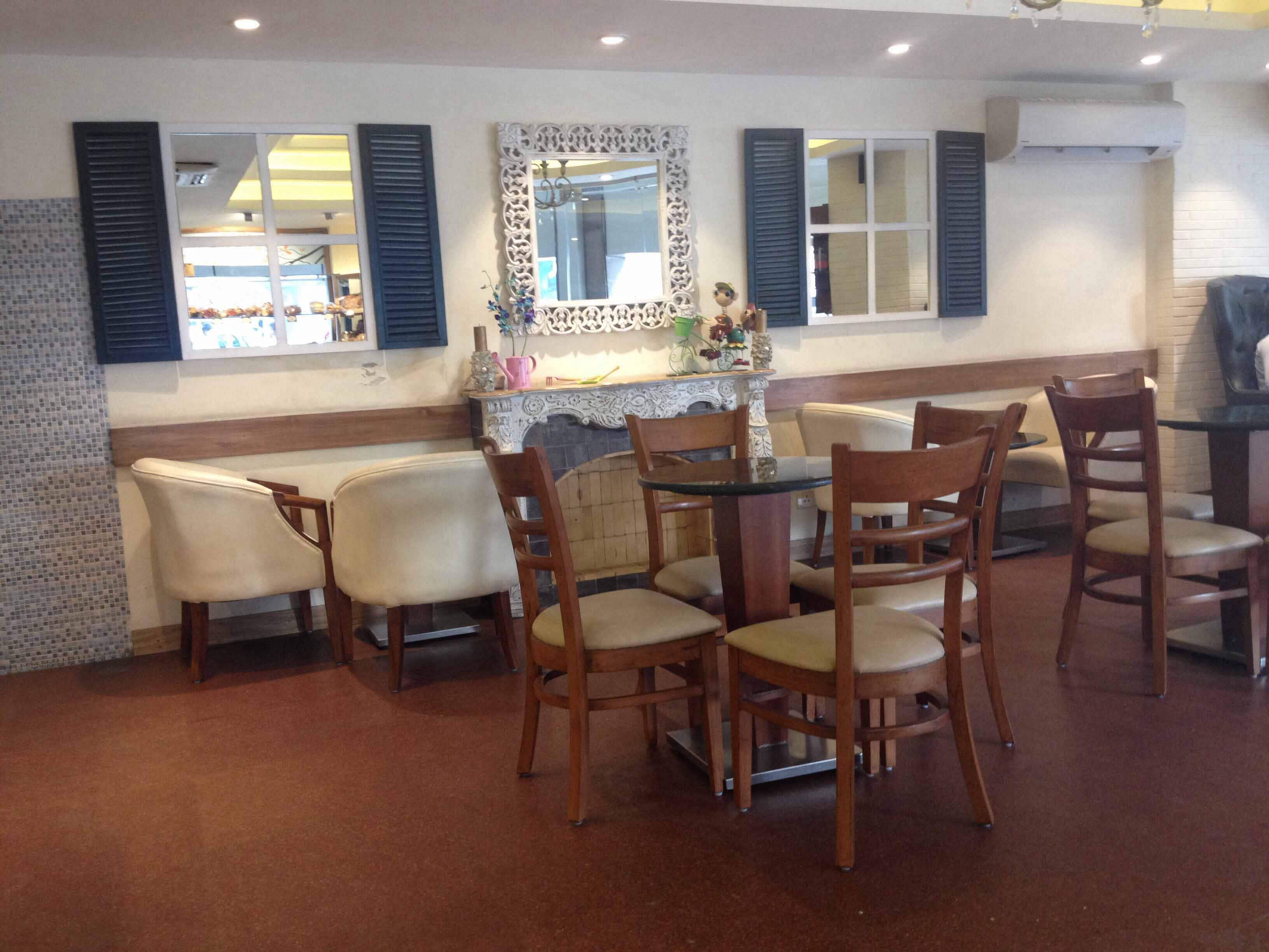 desserts, bakery, cakes, pastries, brownies, cookies, ice cream, cheesecake, tiramisu, cupcakes - Angels In My Kitchen - img1