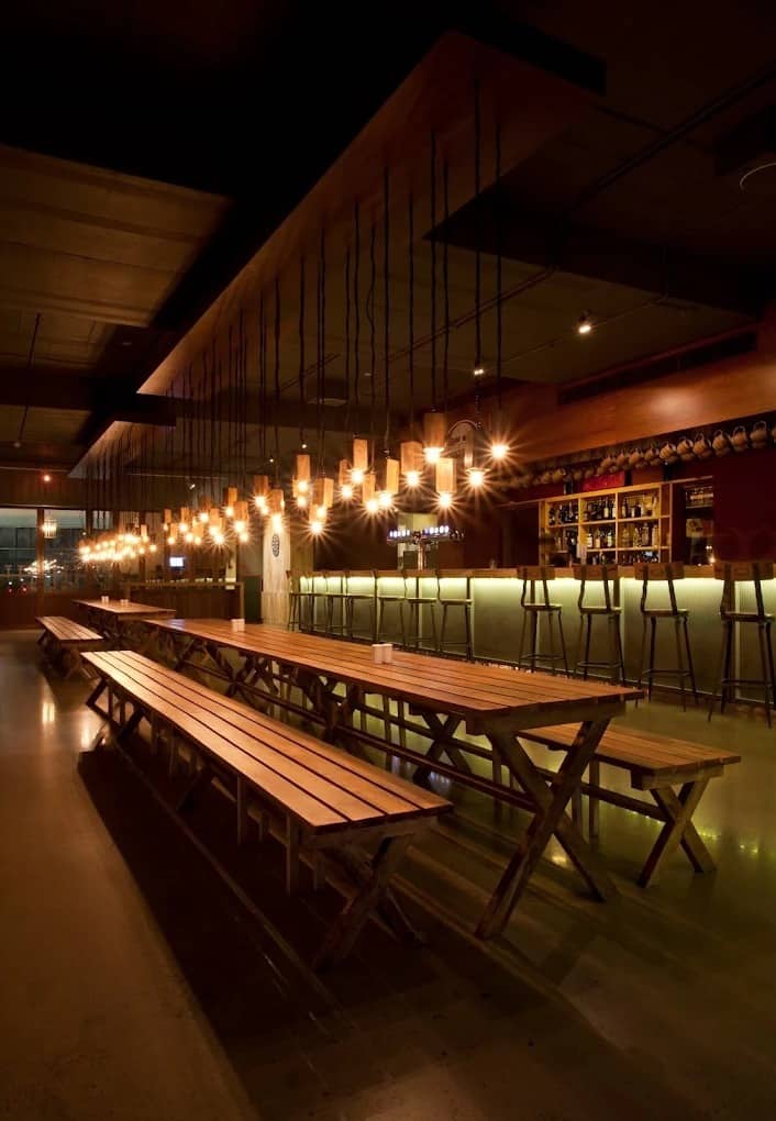 dining offers, restaurant offers, dining deals, restaurant deals, restaurant discounts, dining discounts, food offers, dining out offers, restaurant offers near me, best restaurant deals - Arbor Brewing Company - img1