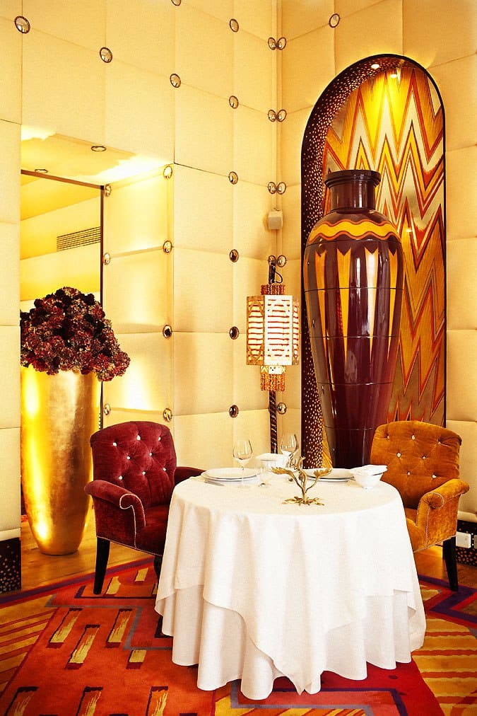 Sketch Lecture Room Conduit Street Mayfair London Zomato Uk