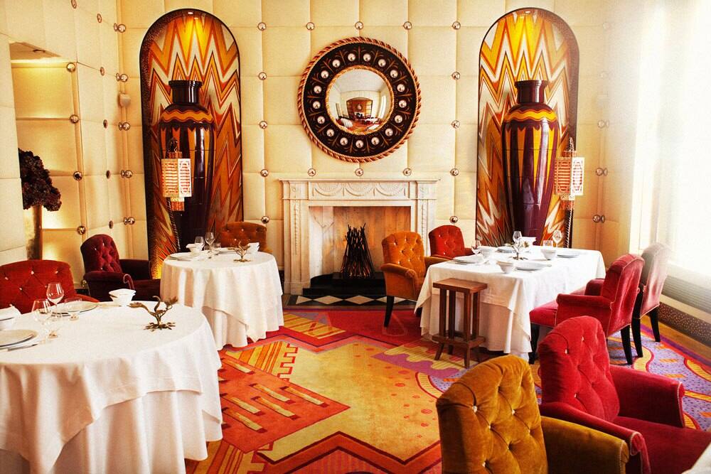 Sketch Lecture Room Conduit Street Mayfair London Zomato Uk