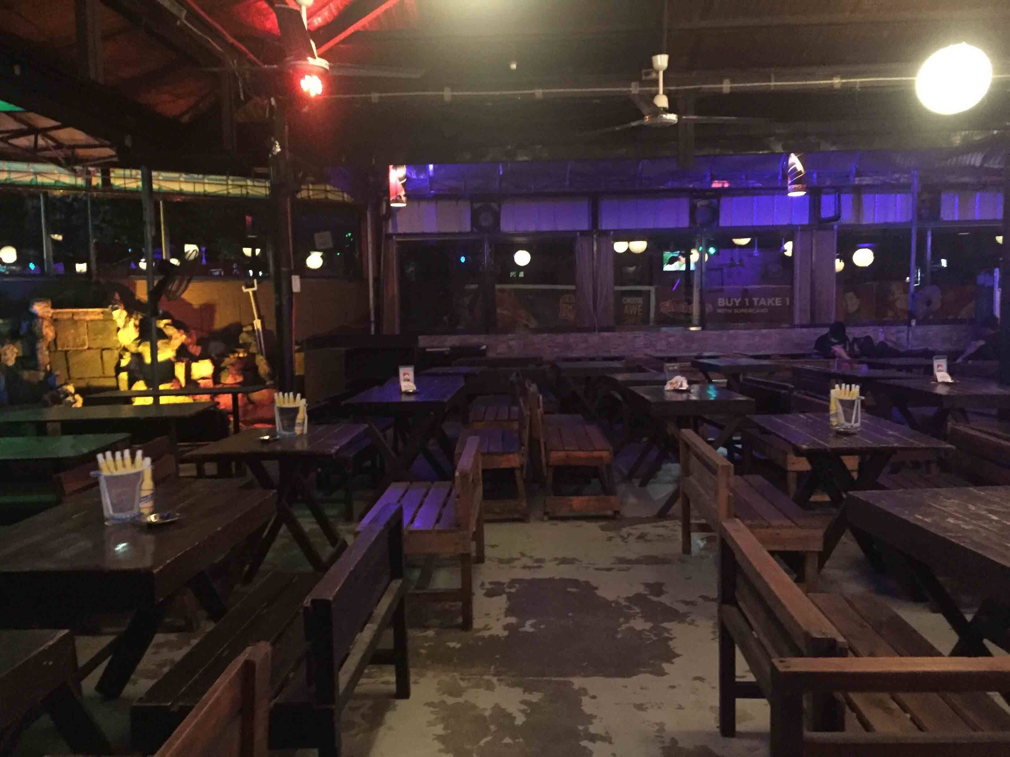 Menu of Oasis, Tomas Morato, Quezon City