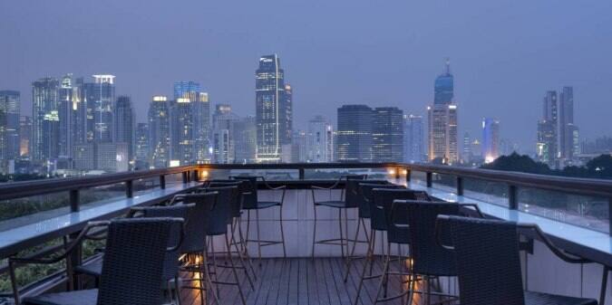 La Vue Rooftop Bar The Hermitage Cikini Jakarta