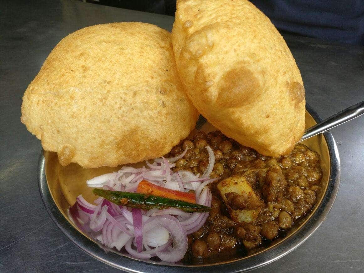chole bhature, chole bhature near me, best chole bhature, famous chole bhature, bhature, chole, chana bhatura near me - Standard Corner - img1