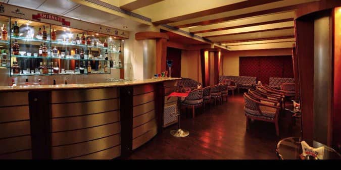The Lounge Bar - Hotel Amar Vilas