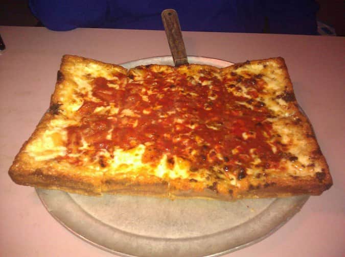 Loui&#39;s Pizza, Hazel Park, Detroit - Urbanspoon/Zomato